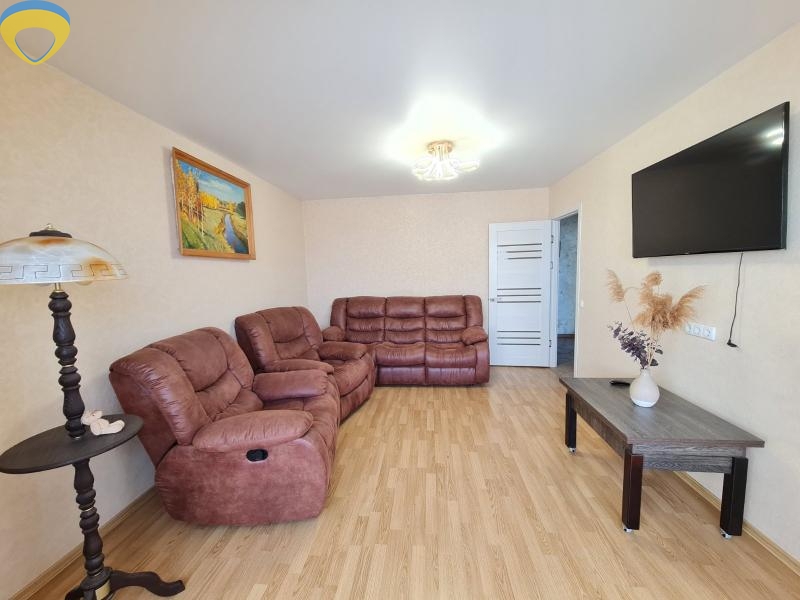 продажа трехкомнатной квартиры номер A-173483 в Приморском районе, фото номер 8